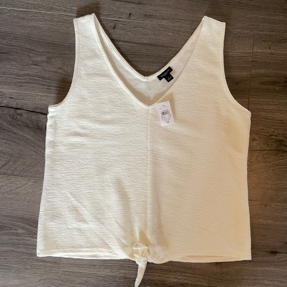 Ann Taylor Factory Tops - Ann Taylor factory size M off white